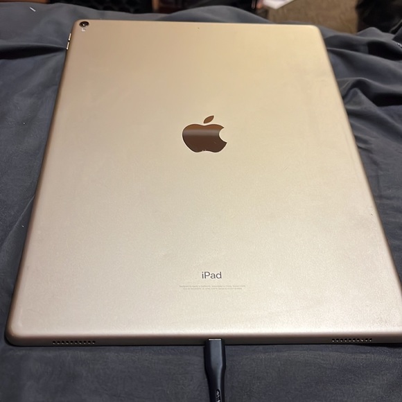IPAD PRO 12.9” - Picture 2 of 2